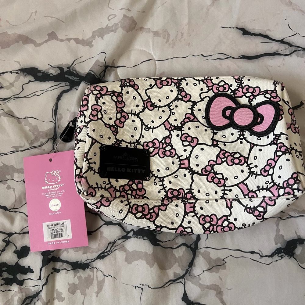 NWT Hello Kitty x Impressions Vanity  makeup case